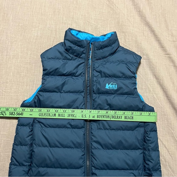 REI Co-Op Down Filled Two Tone Blue Puffer Vest Size Medium Outdoor Warm Layers - Picture 7 of 7